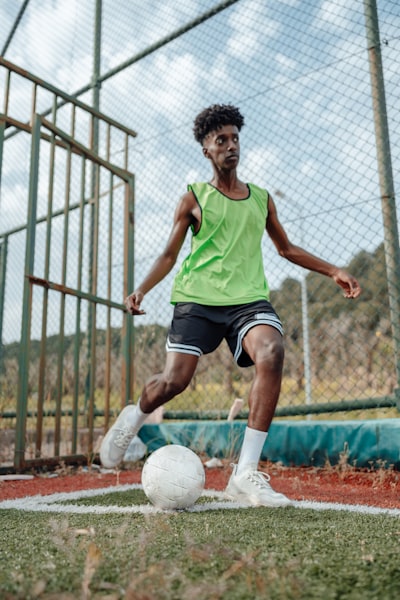 مباراةالأهليالسعوديضدالعينمواجهةناريةفيعالمكرةالقدم